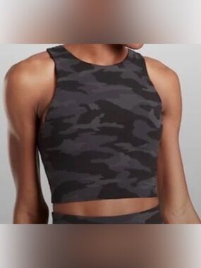 Athleta Conscious Crop Top in Black/Gray Camo Size Large